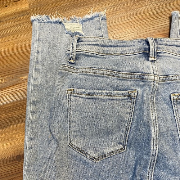 4/$16 Risen Jeans - Picture 3 of 12